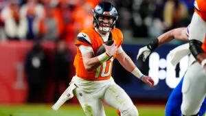 Bo Nix se rompe el tobillo ante Bills y Broncos pierde a su quarterback en los playoffs