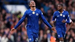 Chelsea vence al Brentford y escala posiciones en la Premier League