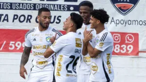 Comunicaciones empieza con el pie derecho la era del Fantasma Figueroa