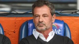 Diego Cocca asegura que la cancha del Estadio Cuauhtémoc no está a la altura de la Liga MX