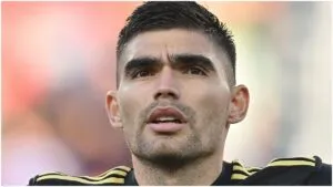 El Genoa de Johan Vásquez empata con Pisa en partido clave por el descenso en la Serie A