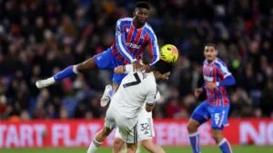Fulham y Raúl Jiménez cortan su racha de triunfos tras igualar ante Crystal Palace