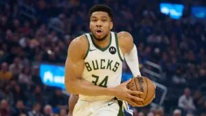 Giannis Antetokounmpo descarta pedir un traspaso de los Bucks