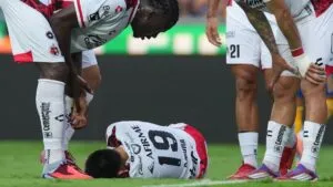 ¿Posible pubalgia? Gil Mora arrastra lesión desde la pretemporada