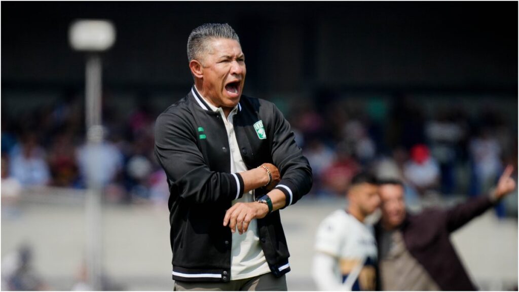 Ambriz reconoció que León dejó escapar la victoria por la falta de contundencia. Imago 7