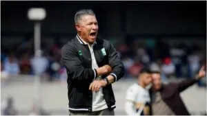 Ambriz señala falta de gol del León y defiende el peso de CU