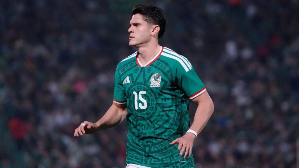 Israel Reyes, lesionado vs Bolivia