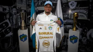 Comunicaciones empieza a cumplir los pedidos del Fantasma Figuera: Confirman el segundo refuerzo