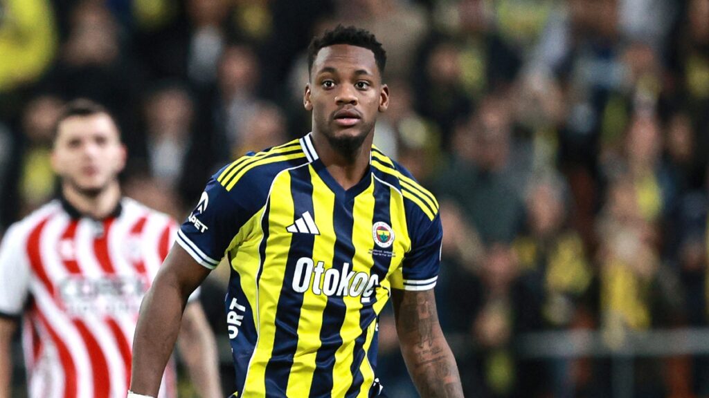 Jhon Durán fue la gran figura del Fenerbahce en las semifinales de la Copa de Turquía.