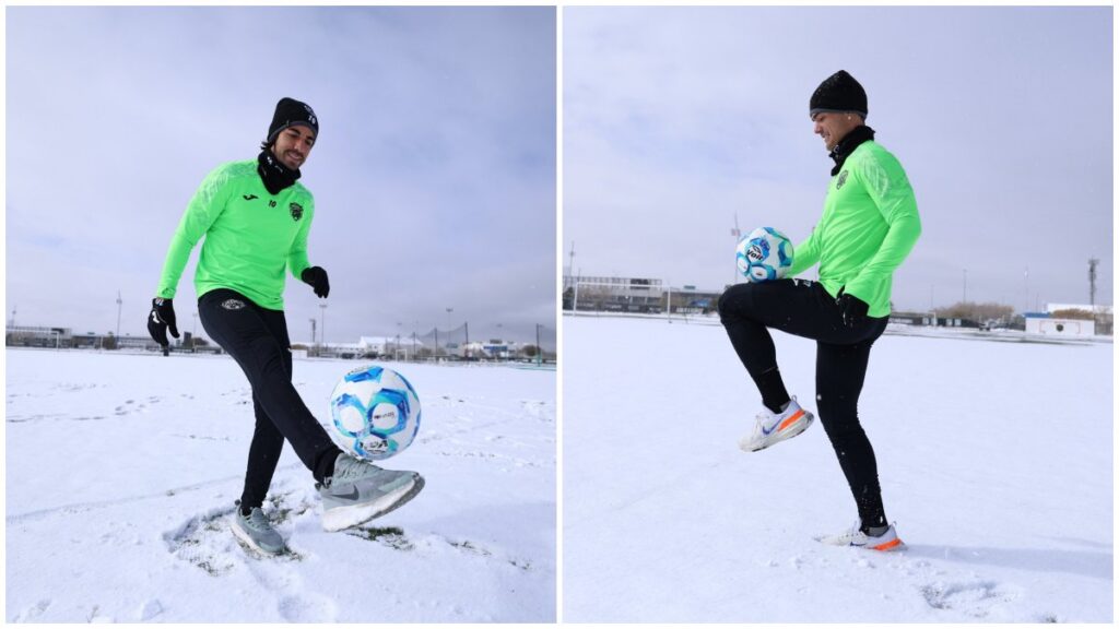 Los Bravos de Juárez entrenan bajo la nieve