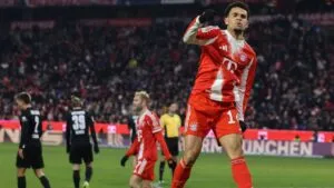 Luis Díaz dinamiza al Bayern Munich y marca su primer gol del 2026