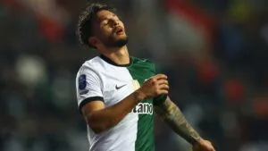 Ni los goles de Luis Javier Suárez salvan al Sporting de Lisboa