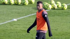 Mbappé viaja a Arabia Saudita y podría jugar la final de la Supercopa