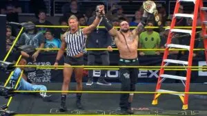 Mike Santana sobrevive a la Texas Death Match y reafirma su reinado en TNA Genesis