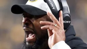 Mike Tomlin deja su cargo como head coach de los Steelers