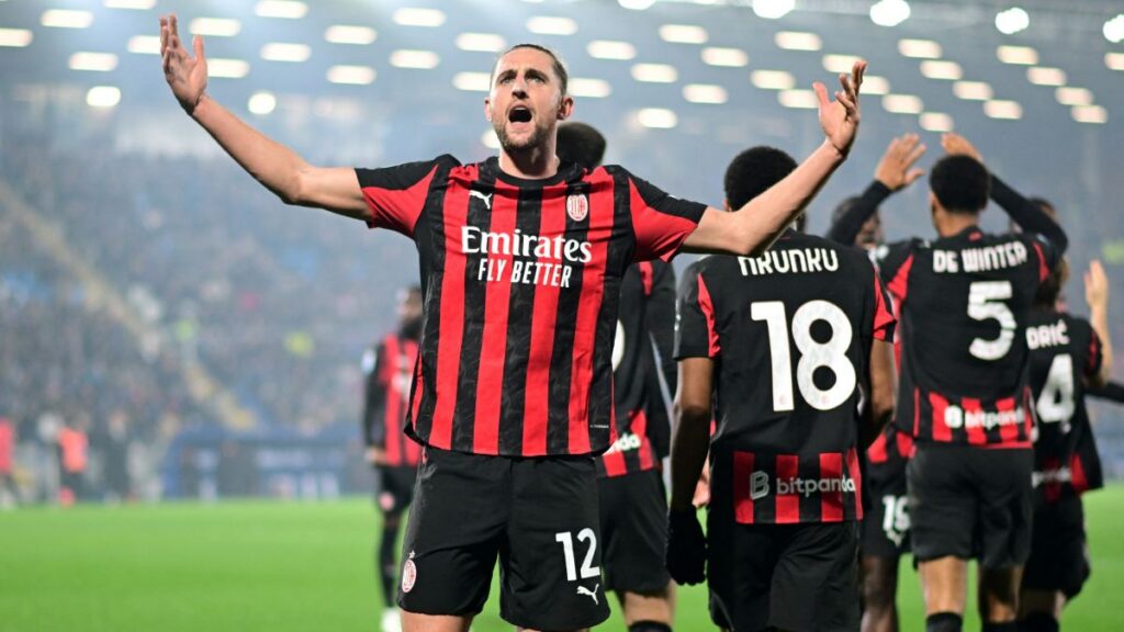 El Milan se lleva la victoria de visita ante Como