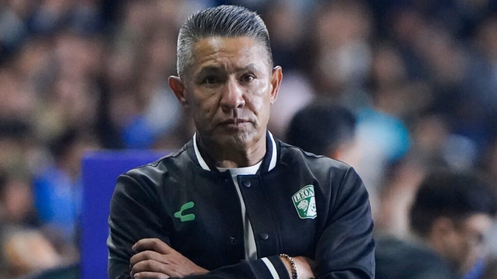 Nacho Ambriz destaca la unión del León tras victoria ante Cruz Azul