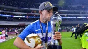 Nacho Rivero se va de Cruz Azul: adiós al último héroe de la novena