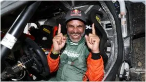 Nasser Al Attiyah conquista su sexto título Dakar; Carlos Sainz termina quinto