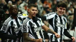 Newcastle doblega al Crystal Palace y aprieta la lucha por los puestos de Europa