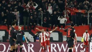 Olympiacos derrota al Bayer Leverkusen y mantiene vivas sus esperanzas de clasificación