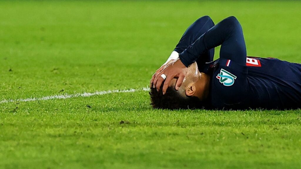 Paris FC dio el golpe en la Copa de Francia al vencer 1-0 al PSG, con Ikoné como héroe y Nkambadio como figura absoluta