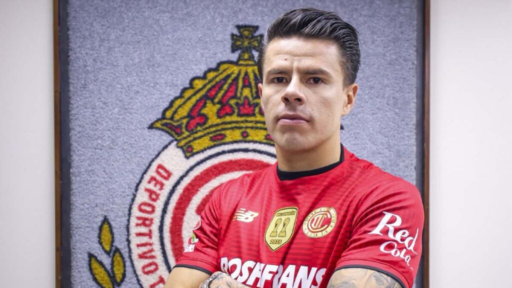 Pável Pérez, nuevo futbolista de Toluca