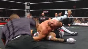 Rey Mysterio Jr sufre lesión en RAW y enciende las alarmas en WWE