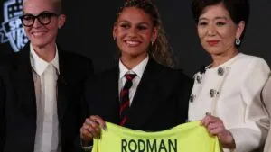 Trinity Rodman renueva con el Spirit y firma el mayor contrato de la NWSL