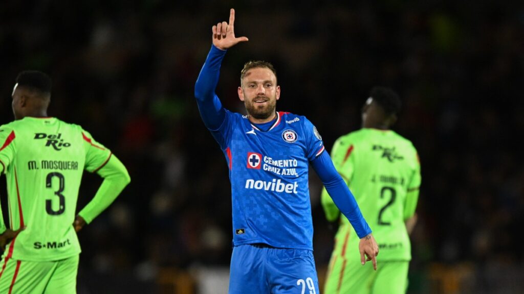 Rotondi marcó en la goleada de Cruz Azul