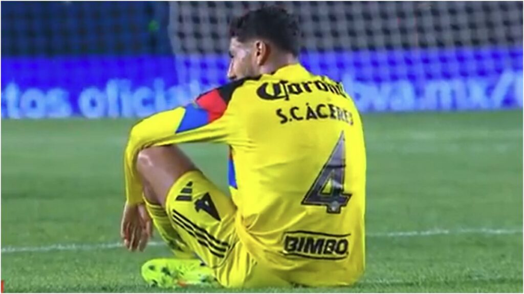 Cáceres se lesiona ante los Tuzos. Foto print: @somos_FOX