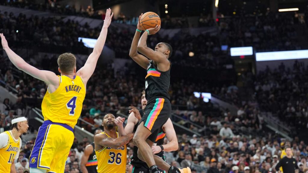 Ni el triple doble de Luka Doncic evita la caída de Lakers ante los Spurs de Wembanyama