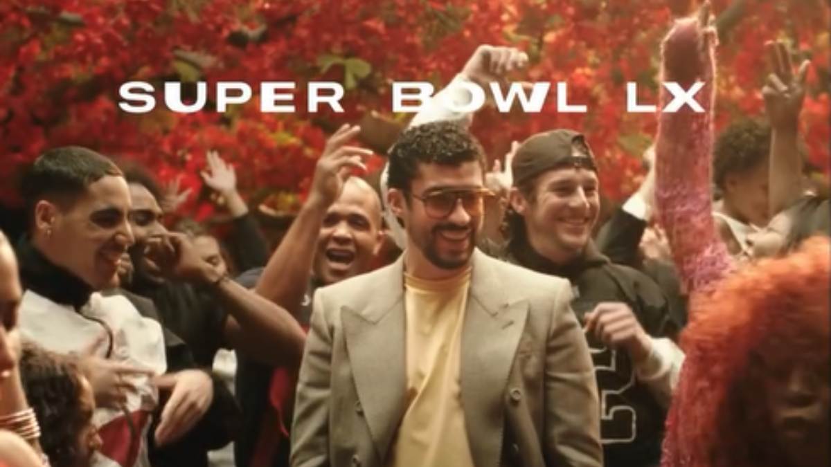 Bad Bunny da un adelanto de su show de medio tiempo en el Super Bowl LX ...