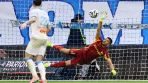 Con una asistencia de Murillo, Marsella golea al Angers y recupera terreno