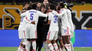 Lyon se hace grande ante Young Boys y se mete en octavos de la Europa League