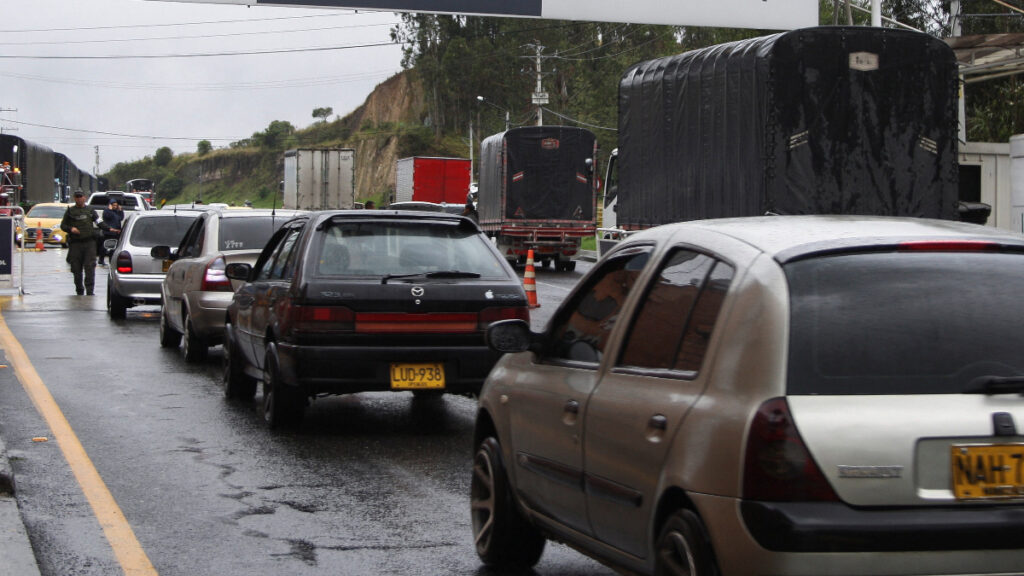 Vehiculos en Colombia. - Camila León, Reuters.