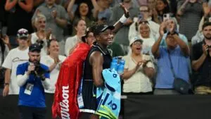 Venus Williams hace historia en Australia y se queda a un paso de la victoria