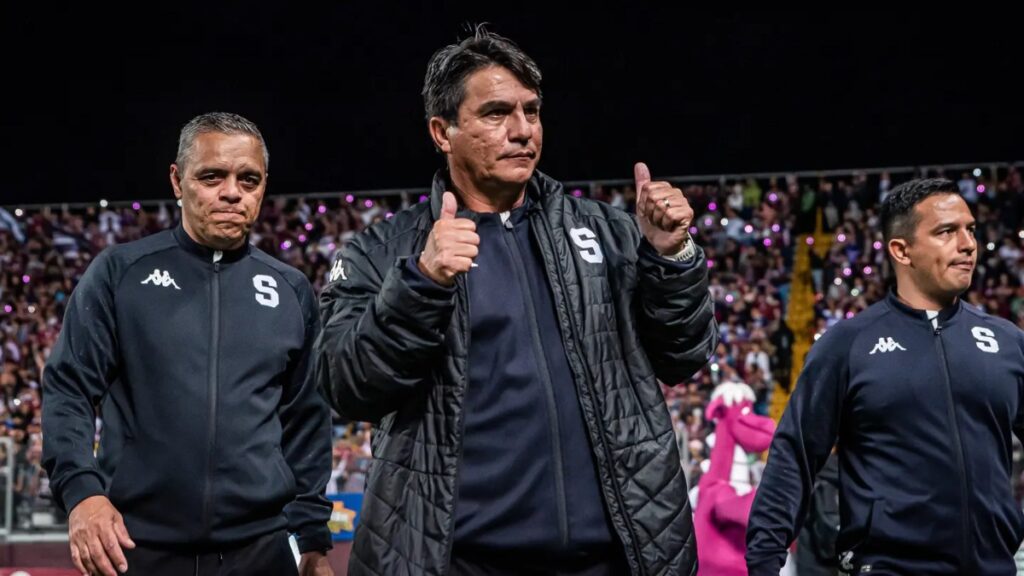 Vladimir Quesada, en la cuerda floja | Saprissa Oficial