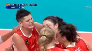 Eczacibasi Dynavit Istambul hace valer la localía y se impone a Numia Vero Volley