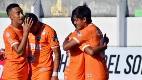 Achuapa consigue un triunfazo ante Guastatoya para quedar como líder