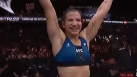 Ailín Pérez impone condiciones en UFC México y alarga su racha