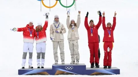 Highlights de esquí de montaña en Milano Cortina 2026: resultados del relevo mixto