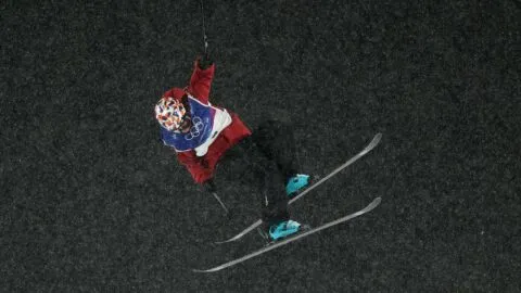 Highlights salto de esquí en Milano Cortina 2026: resultados de la final súper equipo varonil