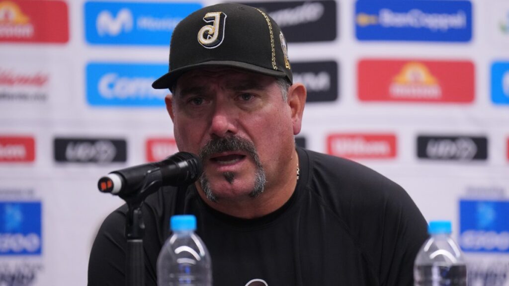 Benjamín Gil revela a los dos primeros abridores de México para el Clásico Mundial