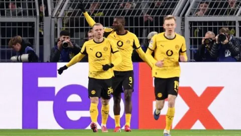 Borussia Dortmund pega primero ante Atalanta y sueña con los octavos de Champions League