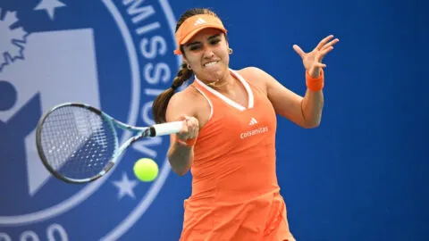 Camila Osorio sigue deslumbrando y elimina a Emma Raducanu en Doha