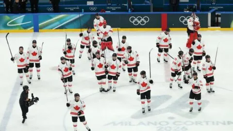 Highlights hockey en Milano Cortina 2026: resultado Canadá vs Chequia, preliminar varonil