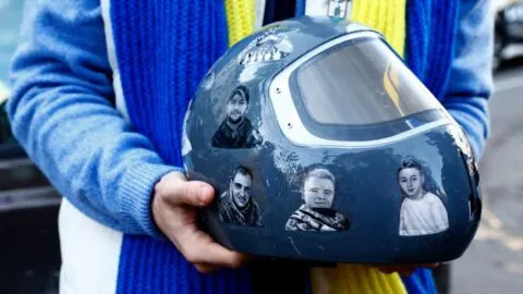 El TAS rechaza apelación de atleta ucraniano expulsado por casco con imágenes de víctimas