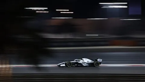 Checo Pérez cierra el Día 2 en Bahréin mientras Cadillac trabaja en estabilizar su rendimiento