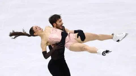 Francia asegura su boleto a la final de danza sobre hielo al ritmo de Maddonna